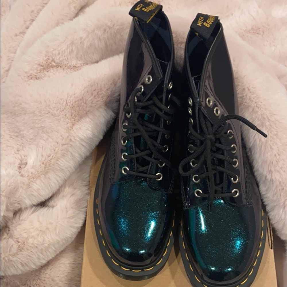 Dr. Martens Farrah Glitter Boot Teal Size 8